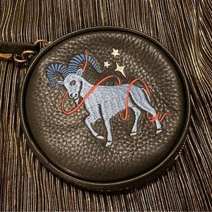 Hobo Star Sign Collection clip pouch/coin purse
